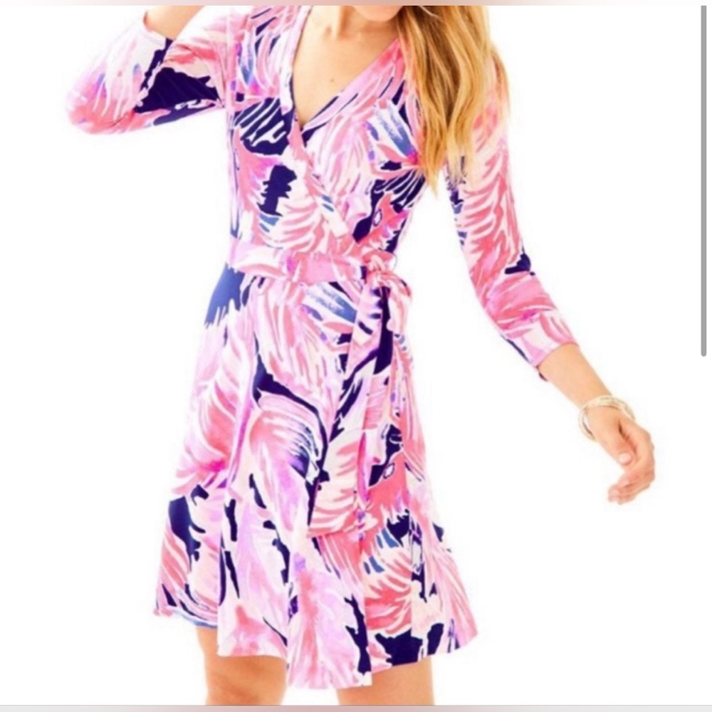 LILLY PULITZER WRAP DRESS 💕 Medium 💕 See photos for accurate color